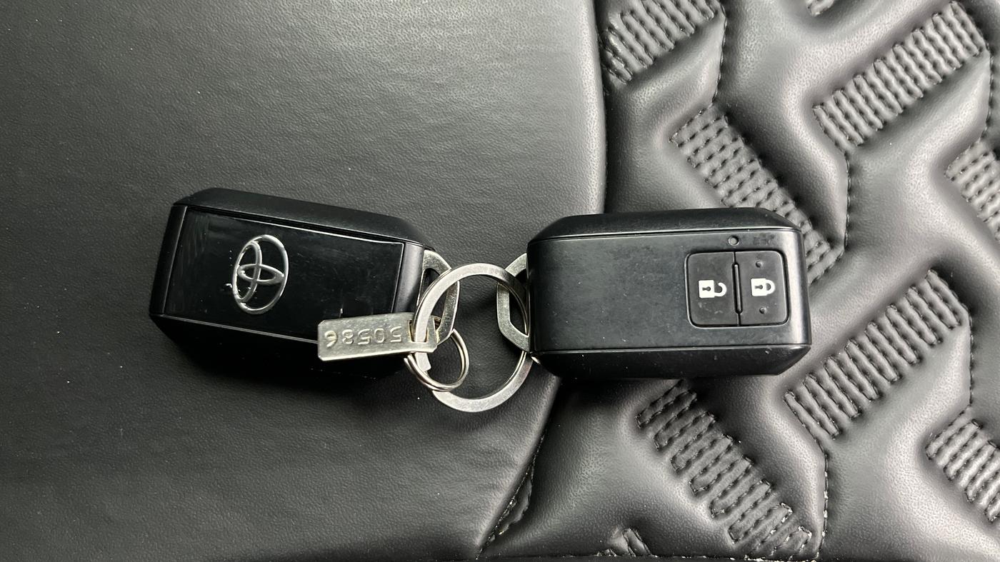 2024 Toyota Urban Cruiser Taisor V 1.0 Petrol MT, Petrol, Manual, 54,200 km, Key Close Up