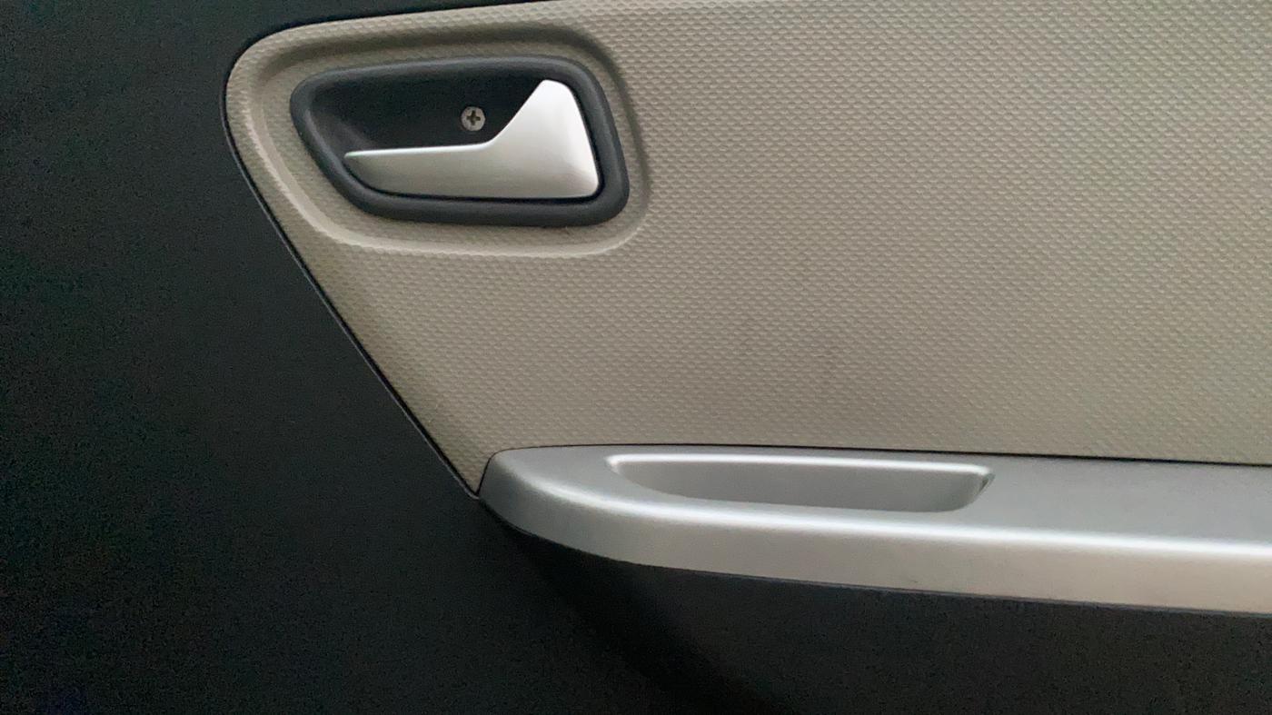 2018 Maruti Alto K10 VXI, Petrol, Manual, 67,675 km, Driver Side Door Panels Control