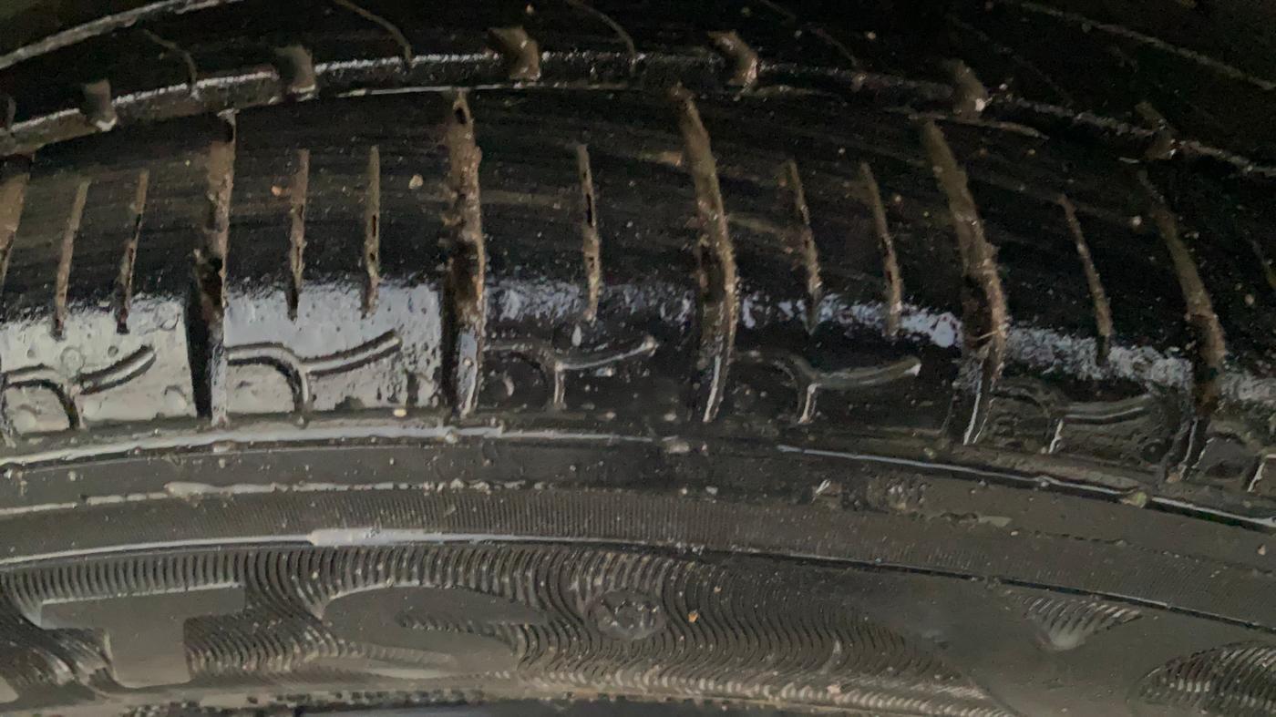 2018 Maruti Alto K10 VXI, Petrol, Manual, 67,675 km, Left Front Tyre Tread