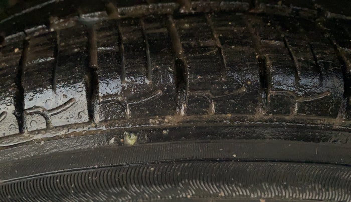 2018 Maruti Alto K10 VXI, Petrol, Manual, 67,664 km, Left Rear Tyre Tread