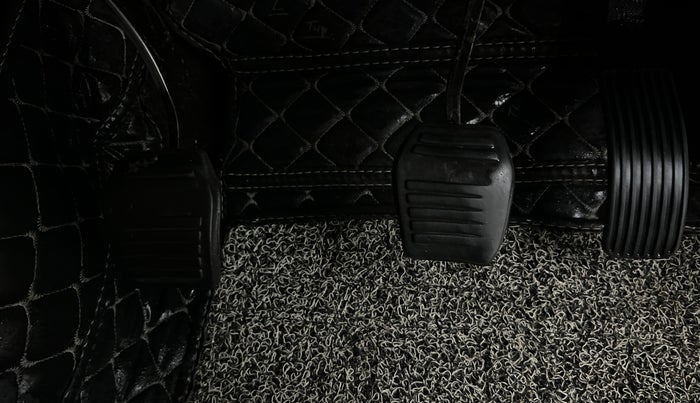 2023 Mahindra BOLERO NEO N 8, Diesel, Manual, 47,685 km, Pedals