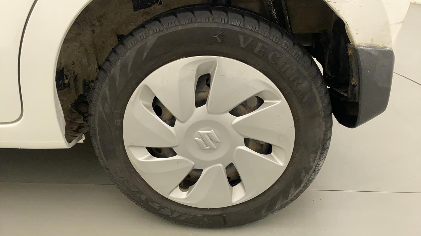 2014 Maruti Celerio VXI CNG, CNG, Manual, 74,958 km, Left Rear Wheel