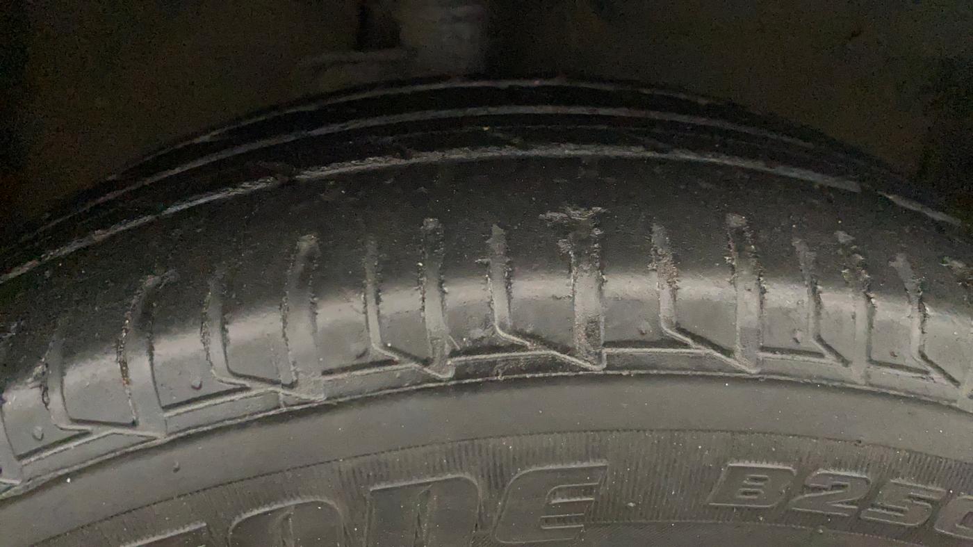 2021 Maruti Celerio ZXI, Petrol, Manual, 98,364 km, Right Front Tyre Tread