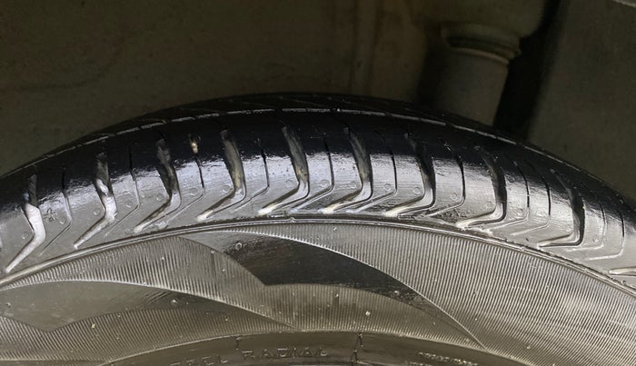 2018 Maruti IGNIS ZETA 1.2 AMT, CNG, Automatic, 1,08,831 km, Left Rear Tyre Tread