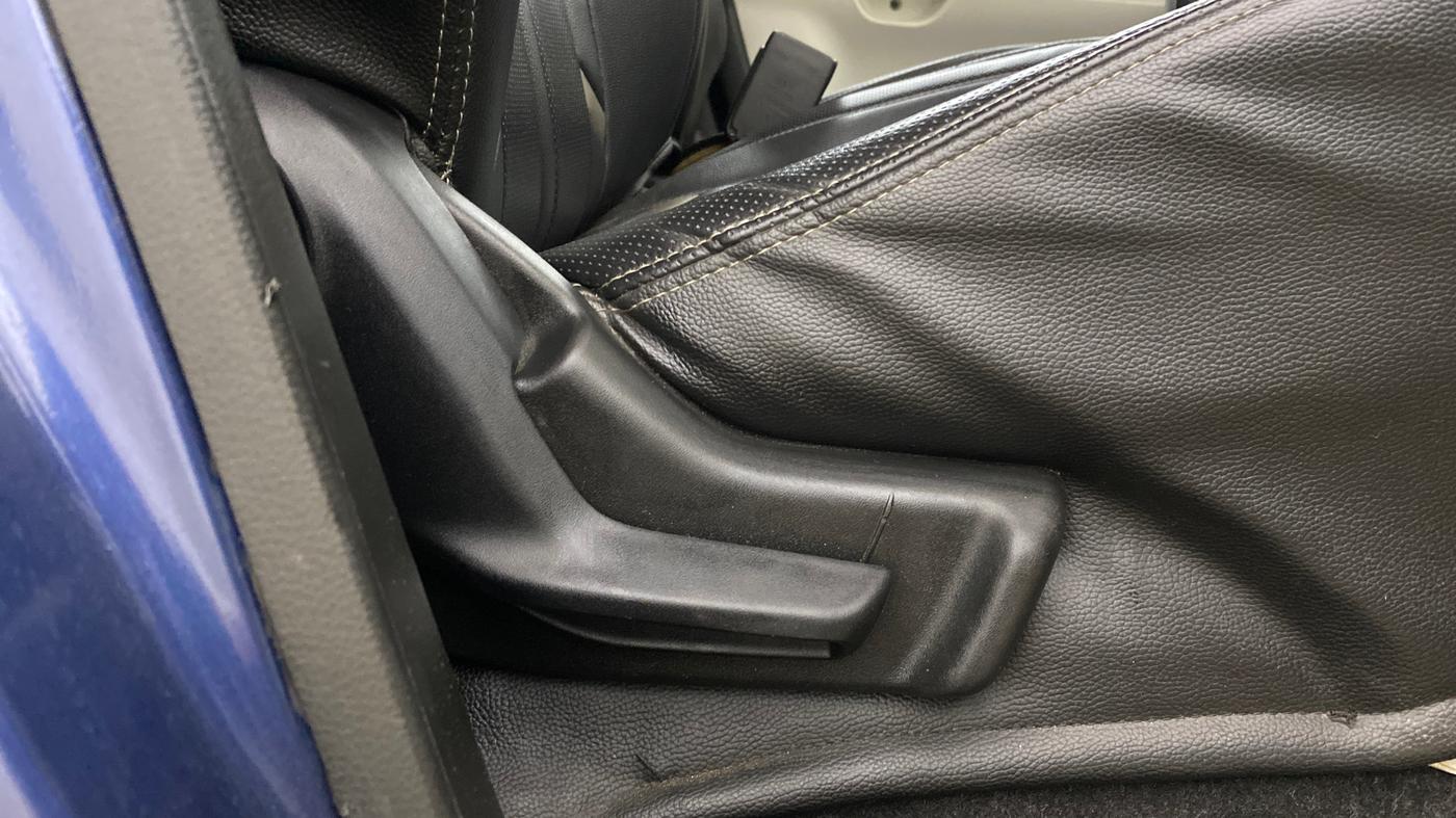 2018 Maruti IGNIS ZETA 1.2 AMT, CNG, Automatic, 1,08,831 km, Driver Side Adjustment Panel