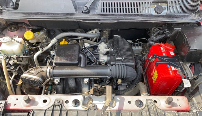 2020 Renault TRIBER RXZ AMT, Petrol, Automatic, 32,819 km, Engine View