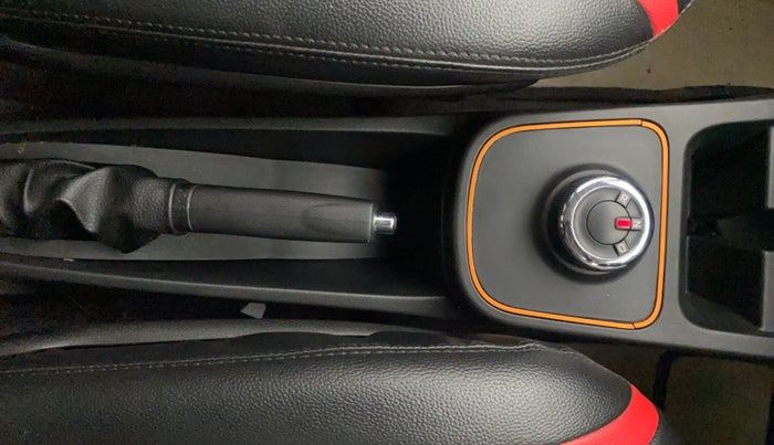 2020 Renault Kwid CLIMBER 1.0 AMT (O), Petrol, Automatic, 13,991 km, Gear Lever