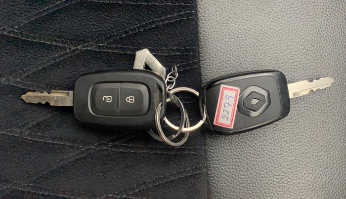 2020 Renault Kwid CLIMBER 1.0 AMT (O), Petrol, Automatic, 13,991 km, Key Close Up