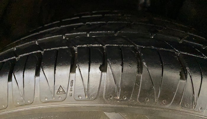 2021 KIA SONET HTX 1.0 IMT, Petrol, Manual, 9,222 km, Right Front Tyre Tread