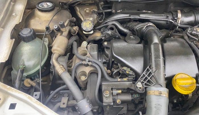 2015 Renault Duster 85 PS RXL DIESEL, Diesel, Manual, 1,46,319 km, Engine View - Right