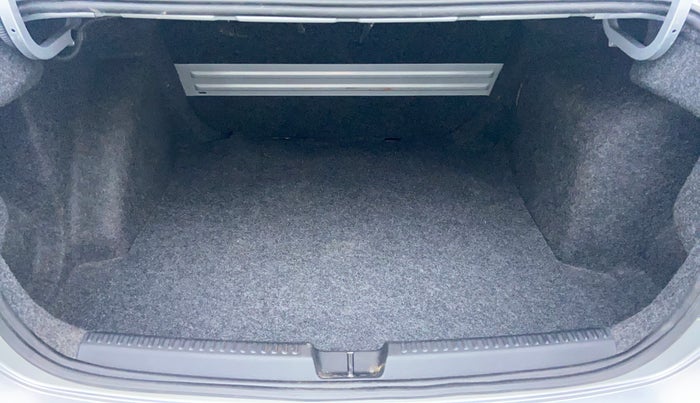 2022 Volkswagen Vento HIGHLINE PLUS 1.0L TSI AT, Petrol, Automatic, 28,387 km, Boot Inside