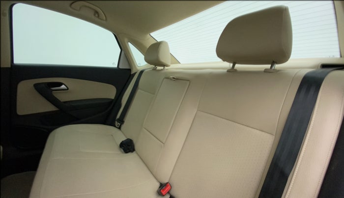 2022 Volkswagen Vento HIGHLINE PLUS 1.0L TSI AT, Petrol, Automatic, 28,387 km, Right Side Rear Door Cabin
