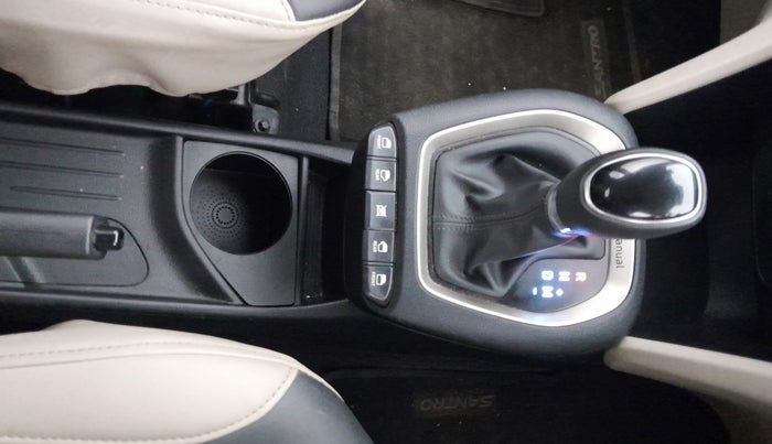 2018 Hyundai NEW SANTRO MAGNA AMT, Petrol, Automatic, 20,091 km, Gear Lever