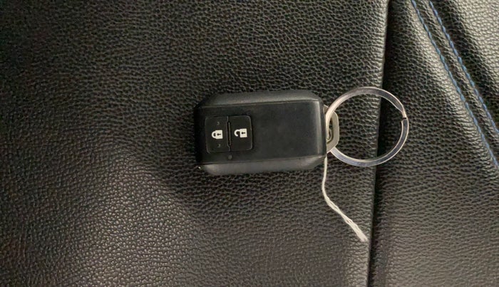 2020 Maruti Swift ZXI PLUS, Petrol, Manual, 24,265 km, Key Close Up