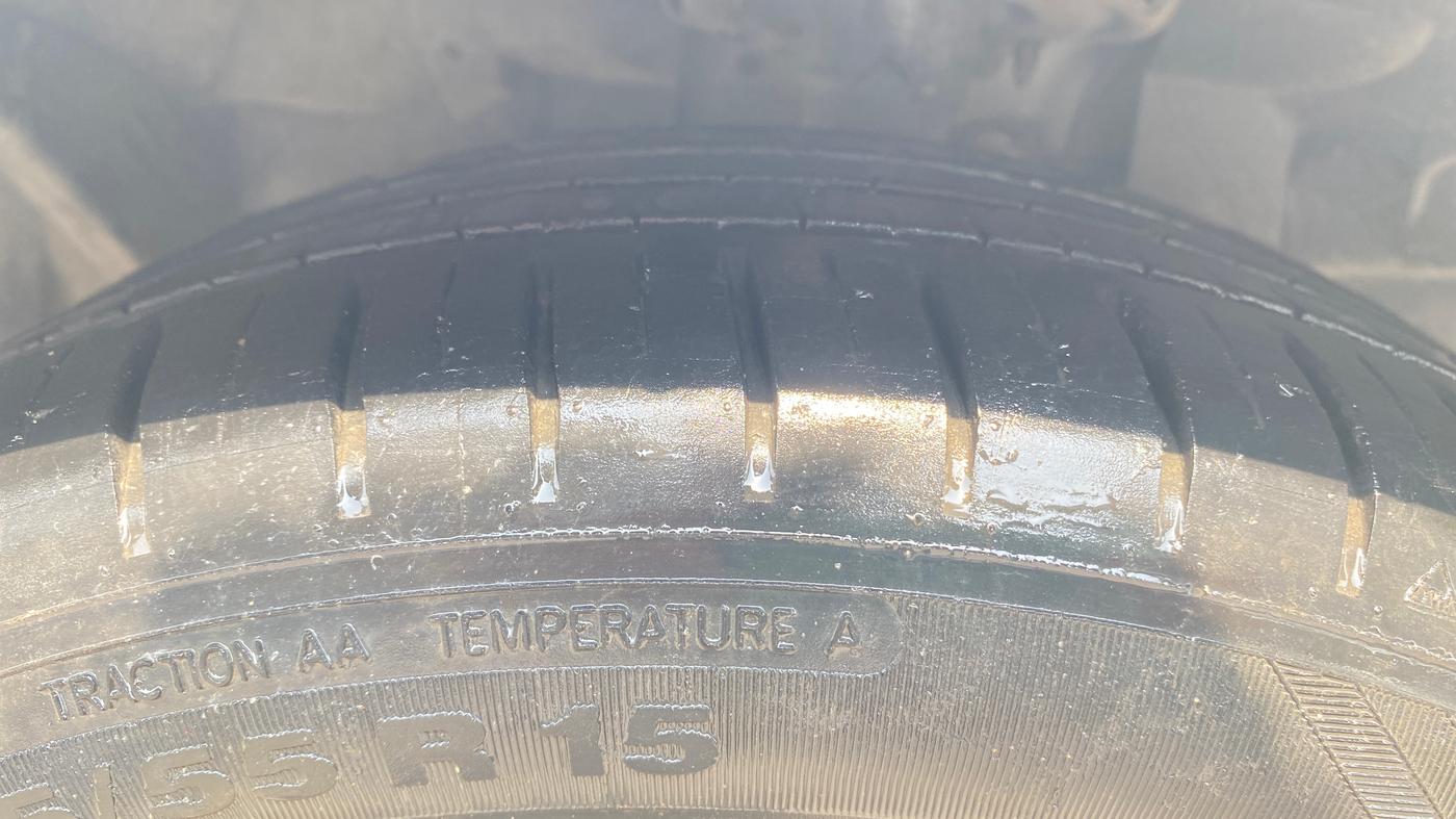 2021 Ford Figo Aspire TITANIUM PLUS 1.2 PETROL, Petrol, Manual, 25,004 km, Left Front Tyre Tread