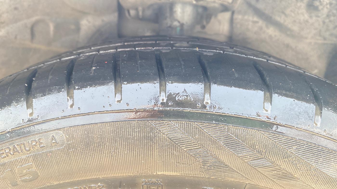 2021 Ford Figo Aspire TITANIUM PLUS 1.2 PETROL, Petrol, Manual, 25,004 km, Right Front Tyre Tread