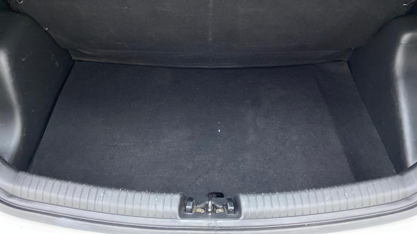 2018 Hyundai Grand i10 MAGNA 1.2 KAPPA VTVT, Petrol, Manual, 57,929 km, Boot Inside