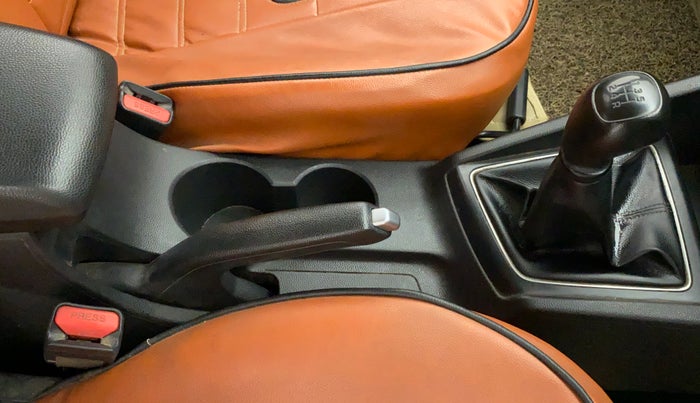 2018 Hyundai Elite i20 SPORTZ 1.2, Petrol, Manual, 77,915 km, Gear Lever