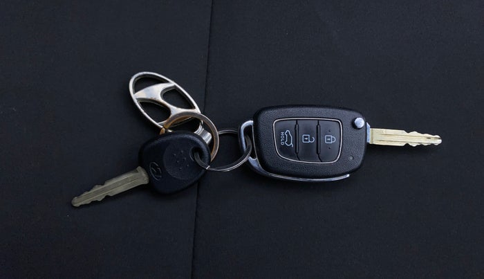 2022 Hyundai NEW I20 SPORTZ 1.2 MT, Petrol, Manual, 24,056 km, Key Close Up