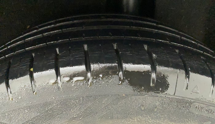 2016 Maruti Baleno ALPHA PETROL 1.2, Petrol, Manual, 46,009 km, Left Rear Tyre Tread