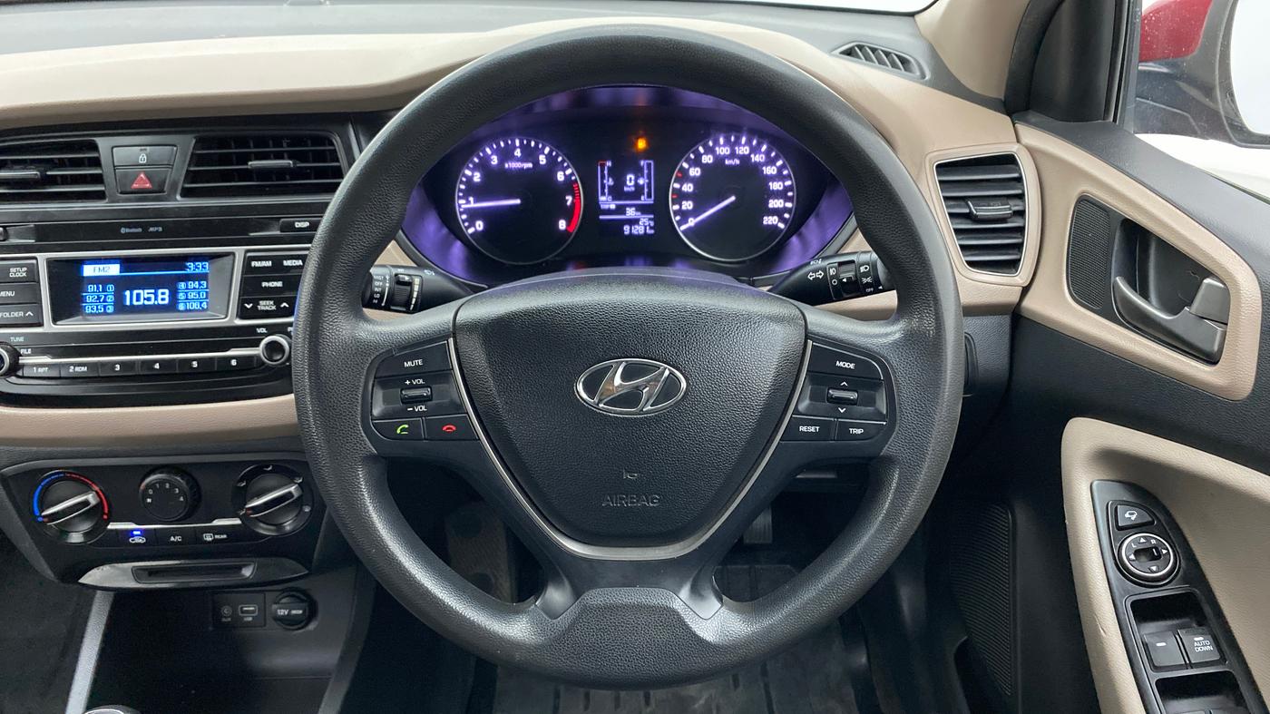 2017 Hyundai Elite i20 SPORTZ 1.2, Petrol, Manual, 91,346 km, Steering Wheel Close Up