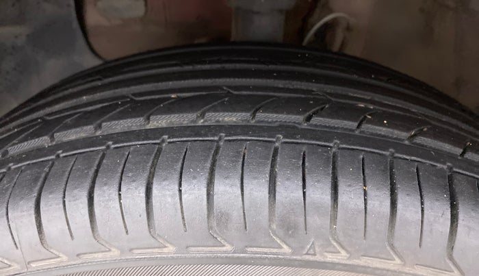 2017 Hyundai Elite i20 SPORTZ 1.2, Petrol, Manual, 91,346 km, Left Front Tyre Tread