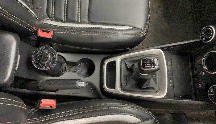 2019 Hyundai VENUE SX 1.0 (O) TURBO, Petrol, Manual, 1,20,117 km, Gear Lever