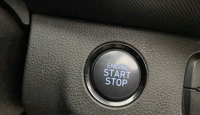 2019 Hyundai VENUE SX 1.0 (O) TURBO, Petrol, Manual, 1,20,117 km, Keyless Start/ Stop Button