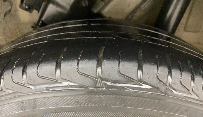 2019 Hyundai VENUE SX 1.0 (O) TURBO, Petrol, Manual, 1,20,117 km, Left Rear Tyre Tread