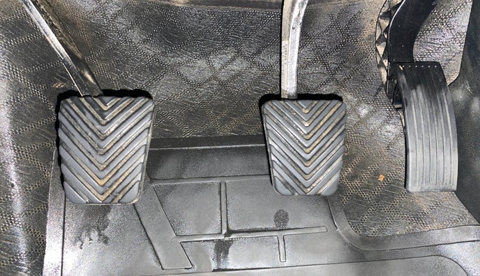 2019 Hyundai VENUE SX 1.0 (O) TURBO, Petrol, Manual, 1,20,117 km, Pedals