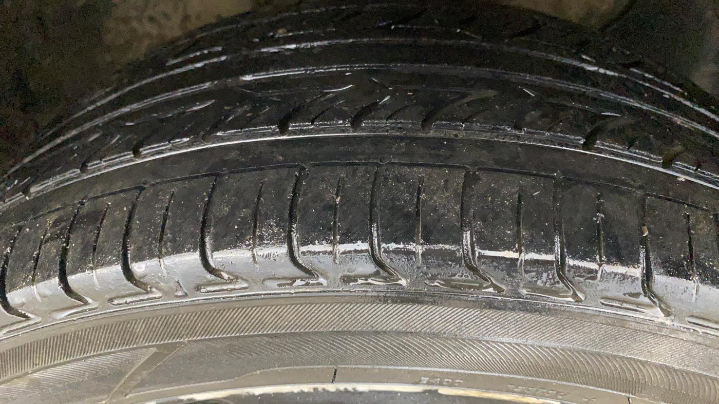 2016 Hyundai Elite i20 ASTA 1.2, Petrol, Manual, 68,207 km, Right Front Tyre Tread