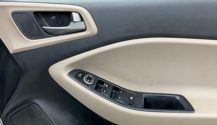 2016 Hyundai Elite i20 ASTA 1.2, Petrol, Manual, 68,207 km, Driver Side Door Panels Control