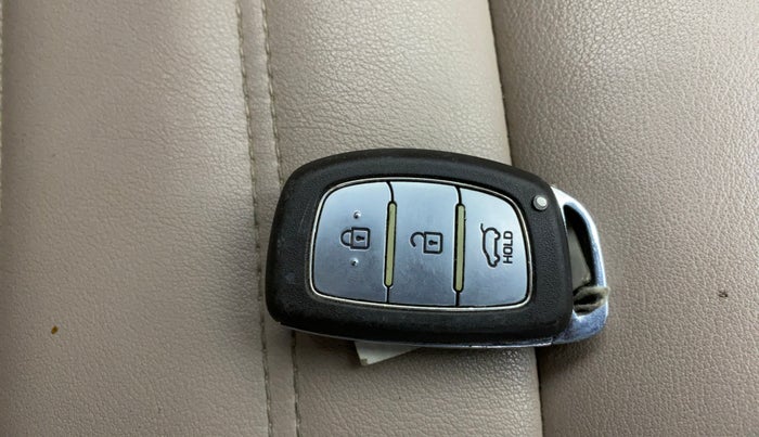 2016 Hyundai Elite i20 ASTA 1.2, Petrol, Manual, 68,207 km, Key Close Up