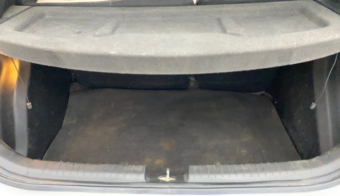 2016 Hyundai Elite i20 ASTA 1.2, Petrol, Manual, 68,207 km, Boot Inside