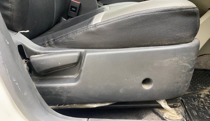 2017 Maruti Alto K10 VXI, Petrol, Manual, 36,534 km, Driver Side Adjustment Panel