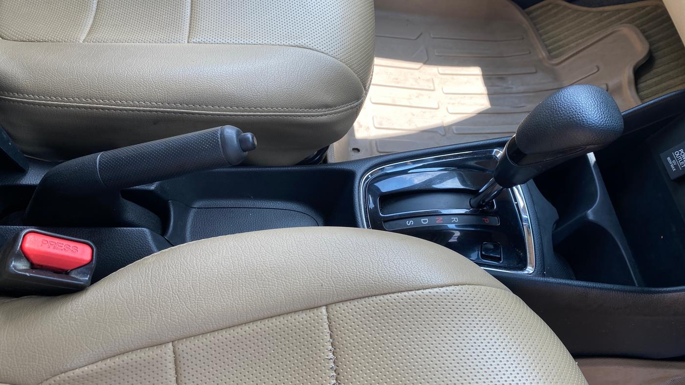2020 Honda Amaze 1.2L I-VTEC VX CVT, Petrol, Automatic, 46,782 km, Gear Lever