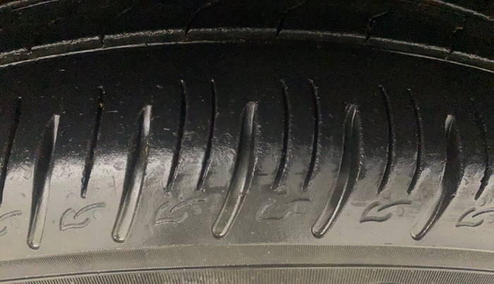 2022 Hyundai VENUE SX 1.0 TURBO IMT, Petrol, Manual, 36,408 km, Right Front Tyre Tread