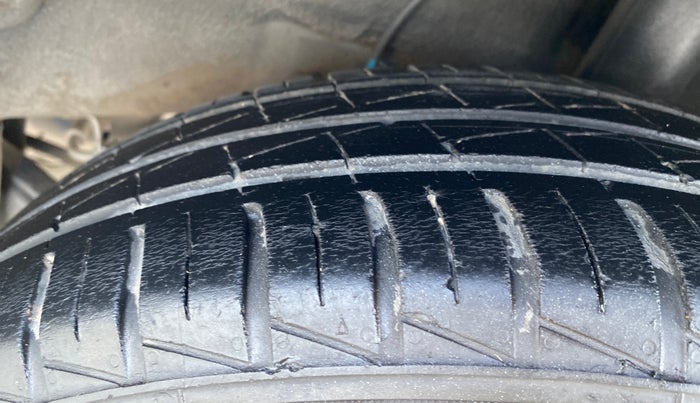 2022 Hyundai AURA S 1.2 CNG, CNG, Manual, 54,468 km, Left Rear Tyre Tread