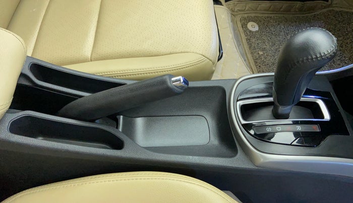 2017 Honda City VX CVT PETROL, Petrol, Automatic, 24,925 km, Gear Lever