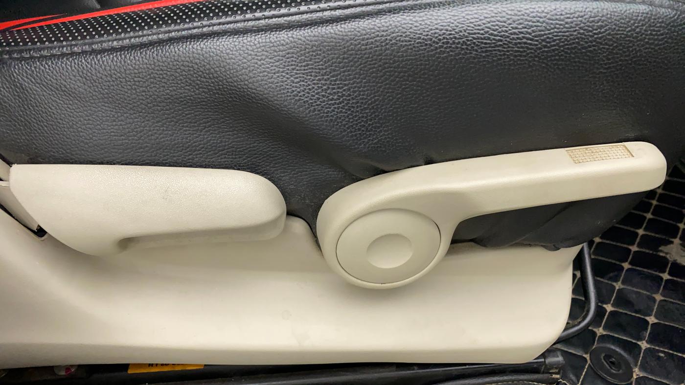 2019 Maruti Celerio ZXI OPT, Petrol, Manual, 43,697 km, Driver Side Adjustment Panel