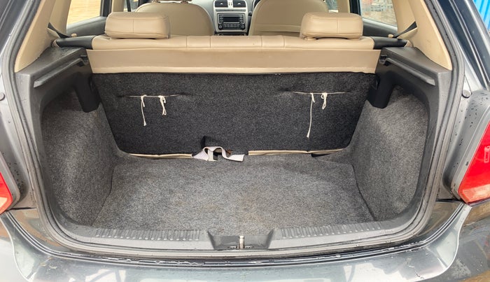 2014 Volkswagen Polo HIGHLINE1.2L, Petrol, Manual, 70,578 km, Boot Inside