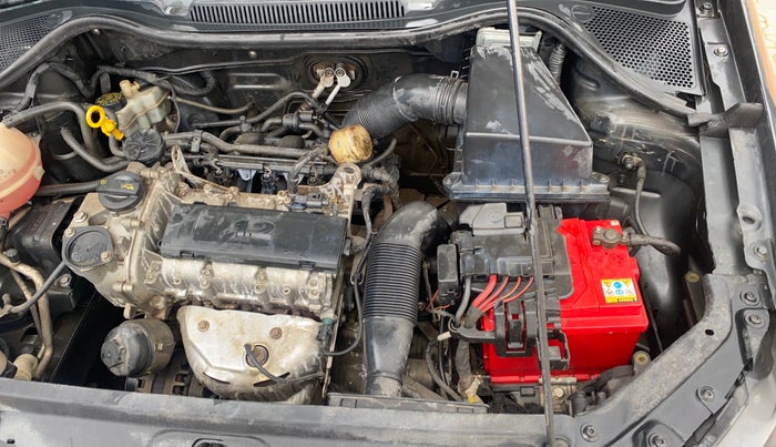 2014 Volkswagen Polo HIGHLINE1.2L, Petrol, Manual, 70,578 km, Engine View - Left