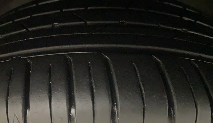 2025 Hyundai NEW I20 Sportz (O) 1.2 IVT, Petrol, Automatic, 2,954 km, Left Front Tyre Tread