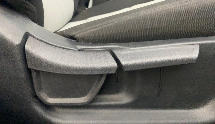 2025 Hyundai NEW I20 Sportz (O) 1.2 IVT, Petrol, Automatic, 2,954 km, Driver Side Adjustment Panel