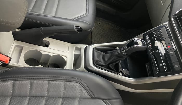 2022 Skoda KUSHAQ AMBITION 1.0L TSI AT, Petrol, Automatic, 75,373 km, Gear Lever