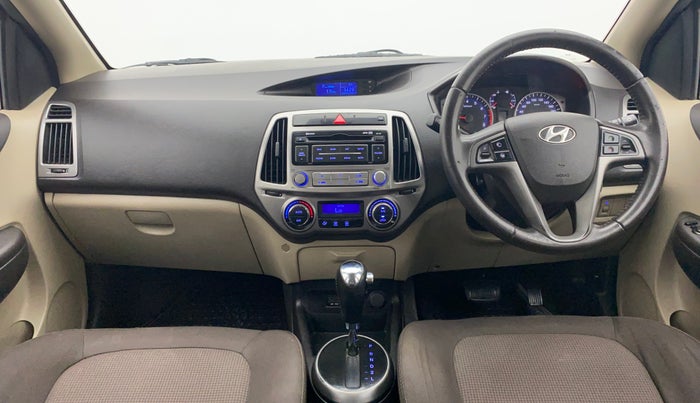 2013 Hyundai i20 SPORTZ 1.4 AT VTVT, Petrol, Automatic, 36,961 km, Dashboard View
