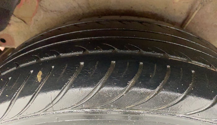 2013 Hyundai i20 SPORTZ 1.4 AT VTVT, Petrol, Automatic, 36,961 km, Right Rear Tyre Tread