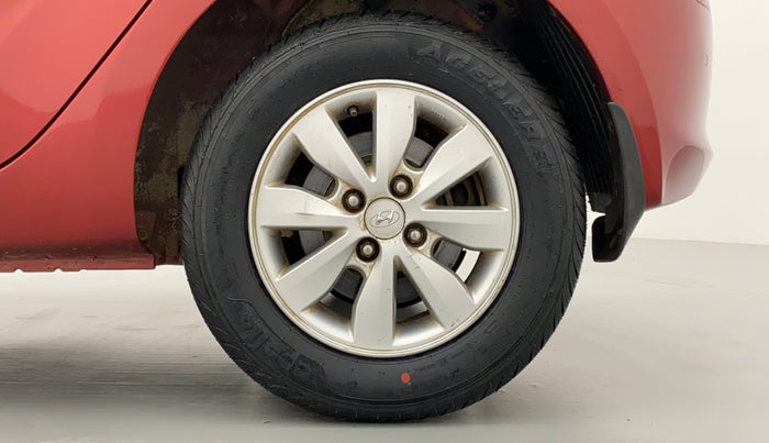 2013 Hyundai i20 SPORTZ 1.4 AT VTVT, Petrol, Automatic, 36,961 km, Left Rear Wheel