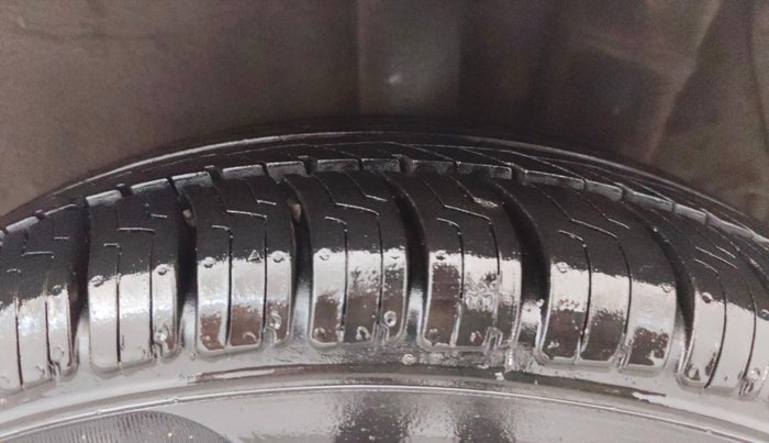 2015 Hyundai Grand i10 ASTA AT 1.2 KAPPA VTVT, Petrol, Automatic, 59,070 km, Left Rear Tyre Tread