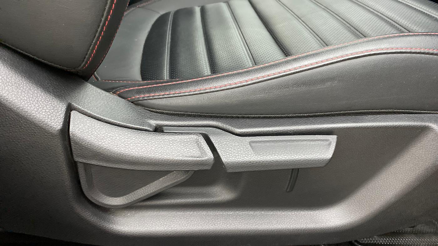 2019 KIA SELTOS GTX 1.4 GDI PETROL, Petrol, Manual, 18,688 km, Driver Side Adjustment Panel